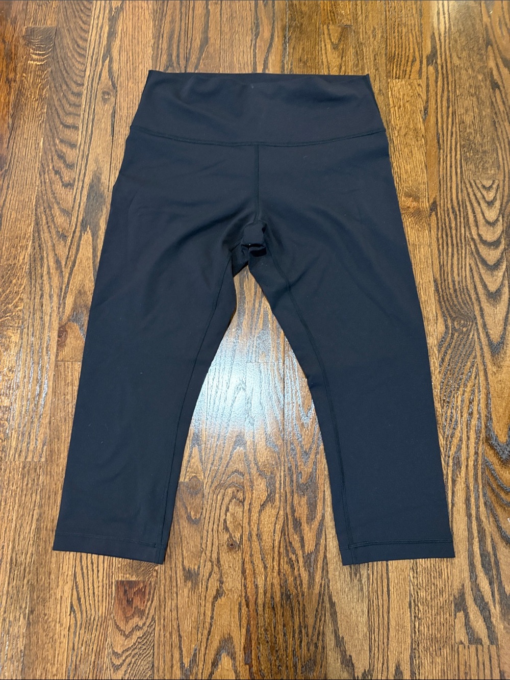 Lululemon Wunder Under High Rise Crop Legging in size 12